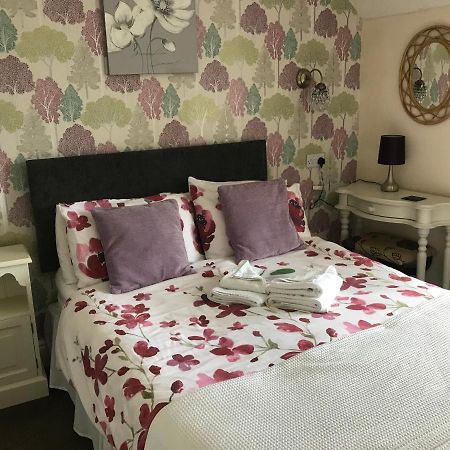 Ivy Bank Guest House Tenby Kültér fotó