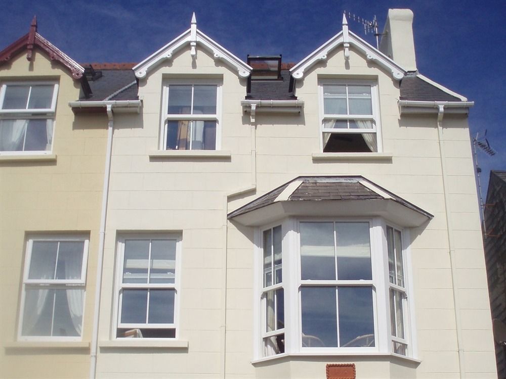 Ivy Bank Guest House Tenby Kültér fotó