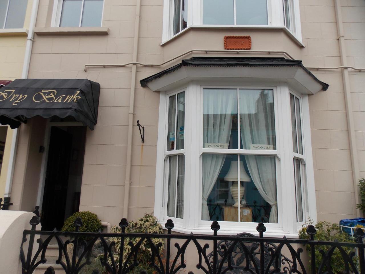 Ivy Bank Guest House Tenby Kültér fotó