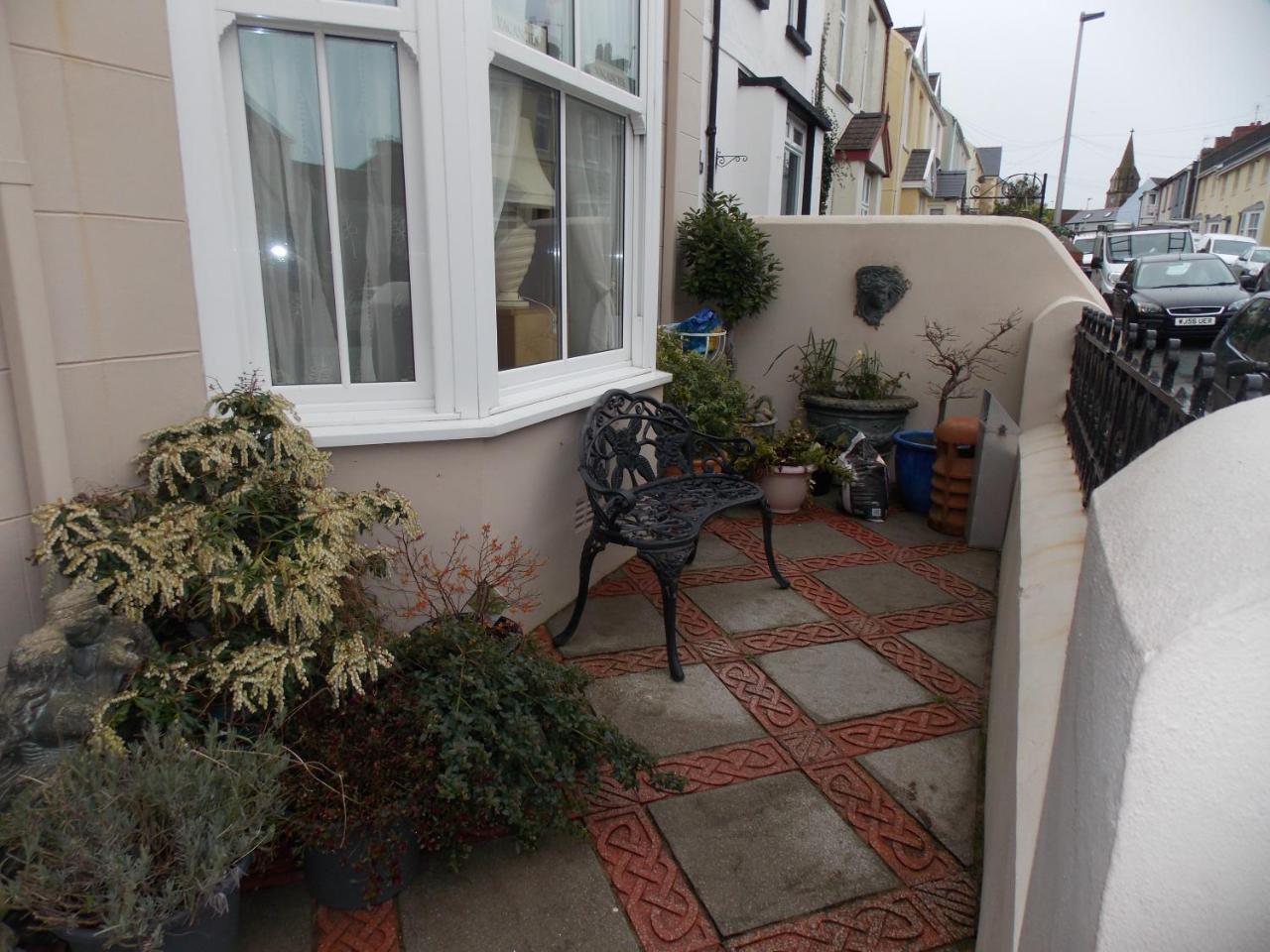 Ivy Bank Guest House Tenby Kültér fotó