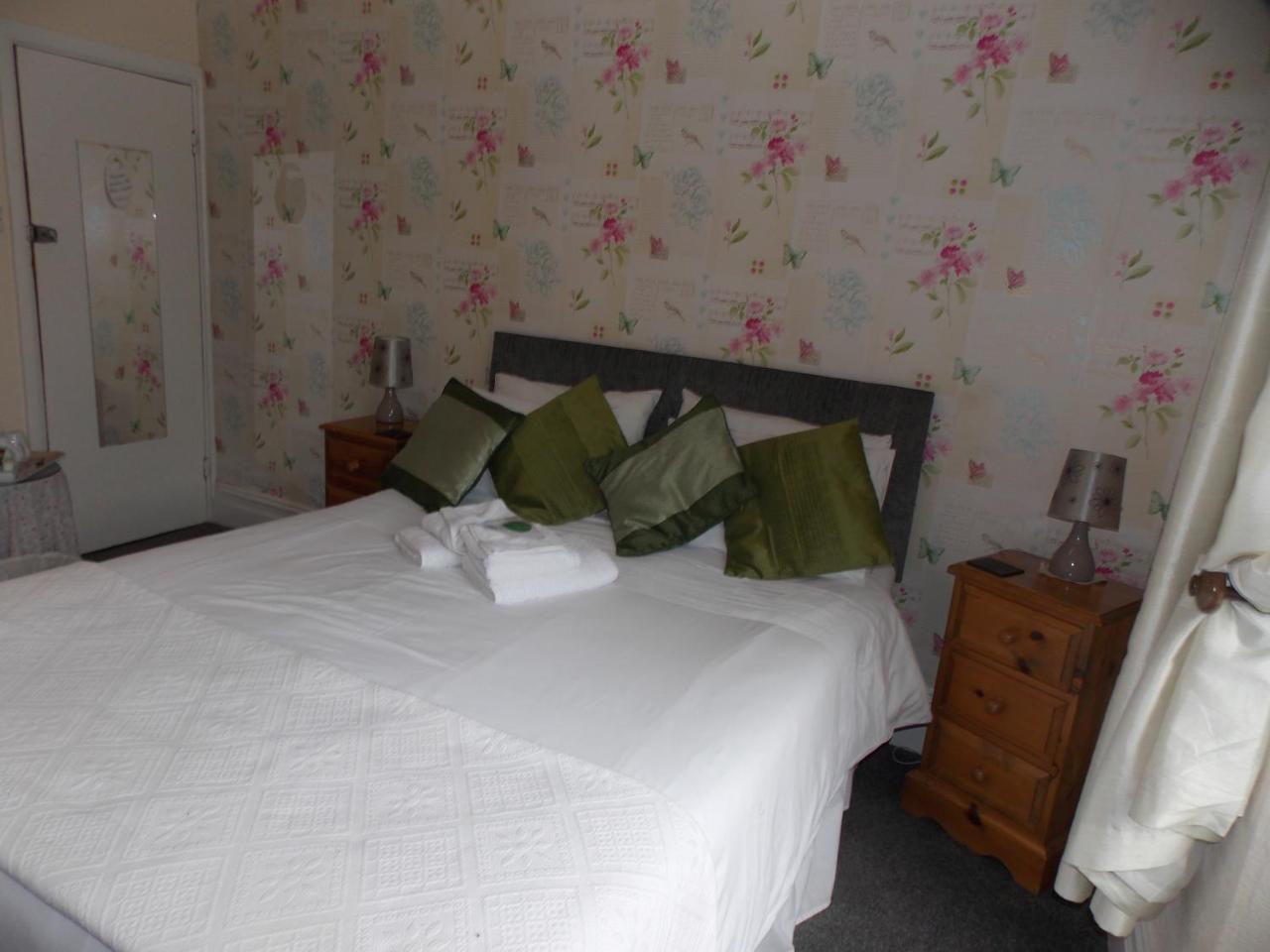 Ivy Bank Guest House Tenby Kültér fotó