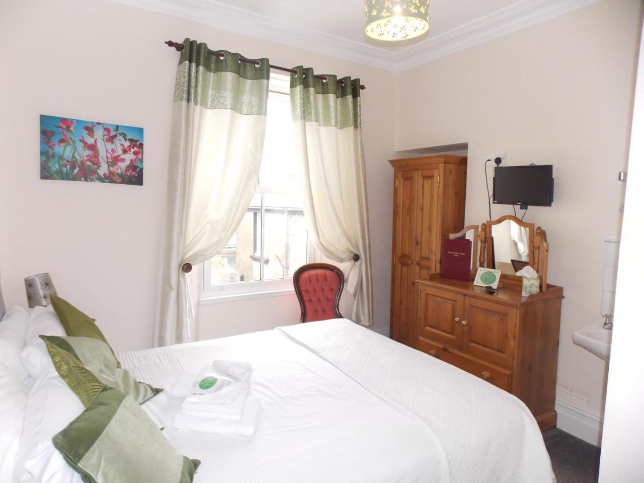 Ivy Bank Guest House Tenby Kültér fotó