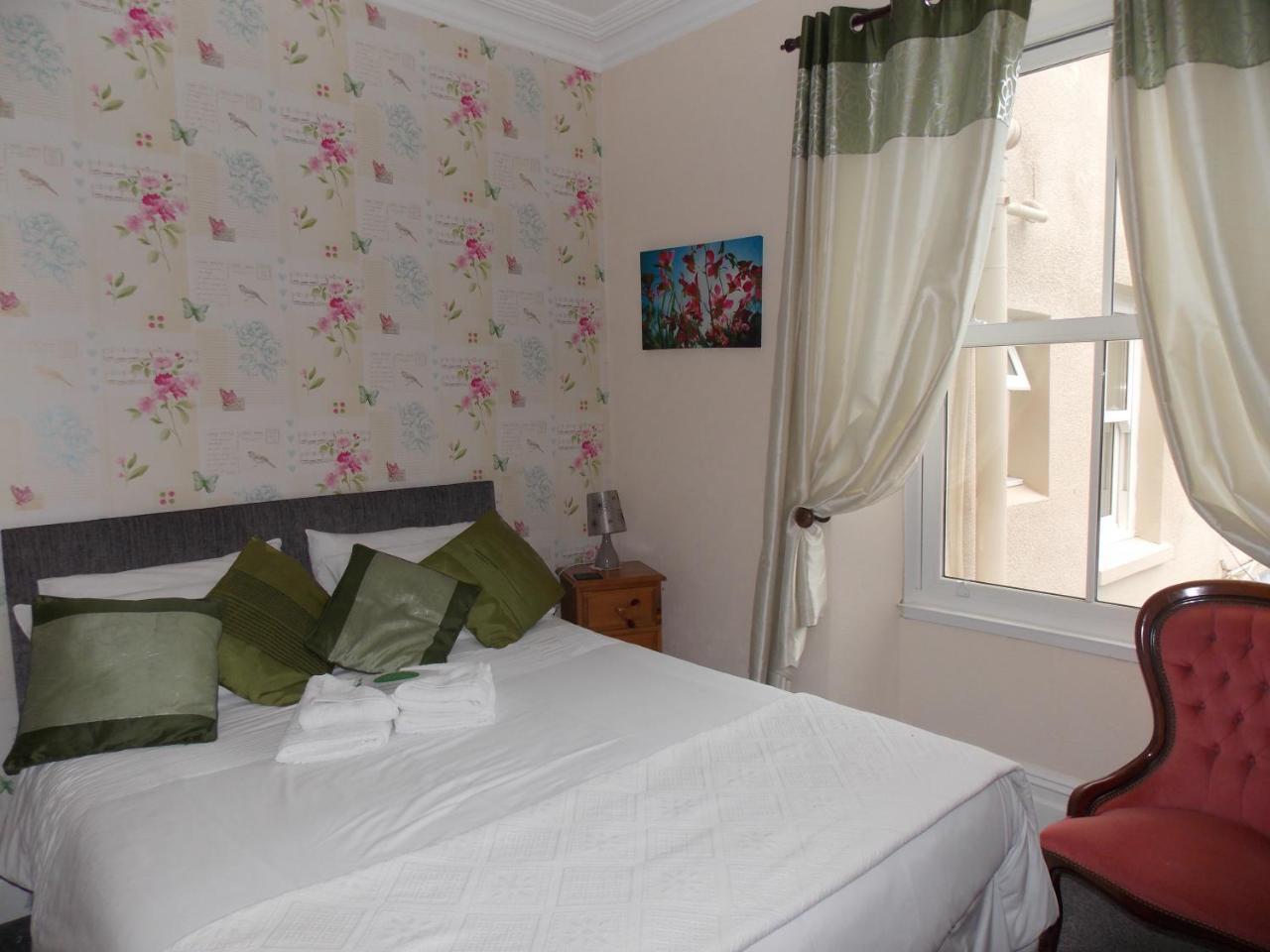 Ivy Bank Guest House Tenby Kültér fotó