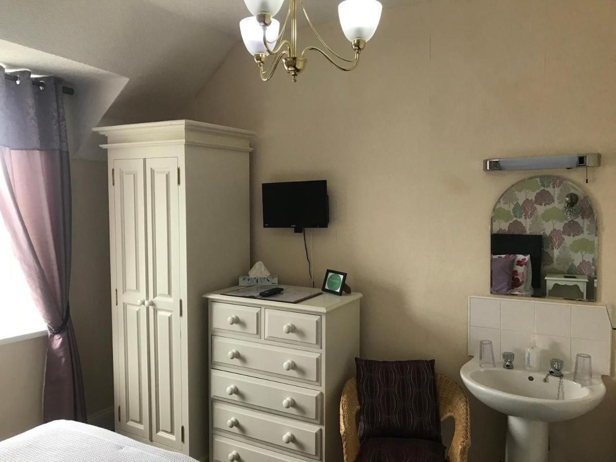 Ivy Bank Guest House Tenby Kültér fotó